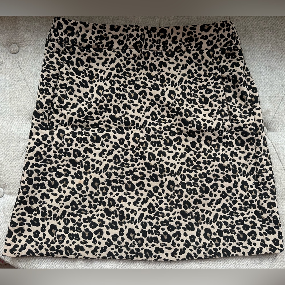 Loft, leopard print, size 2, skirt with pockets